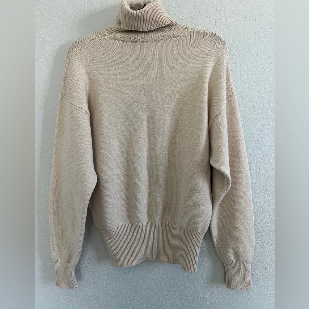VICTORIA BECKHAM Cashmere Turtleneck Sweater In Cream . Size S - Picture 6 of 8